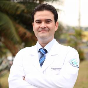 Dr. Raphael Bettero